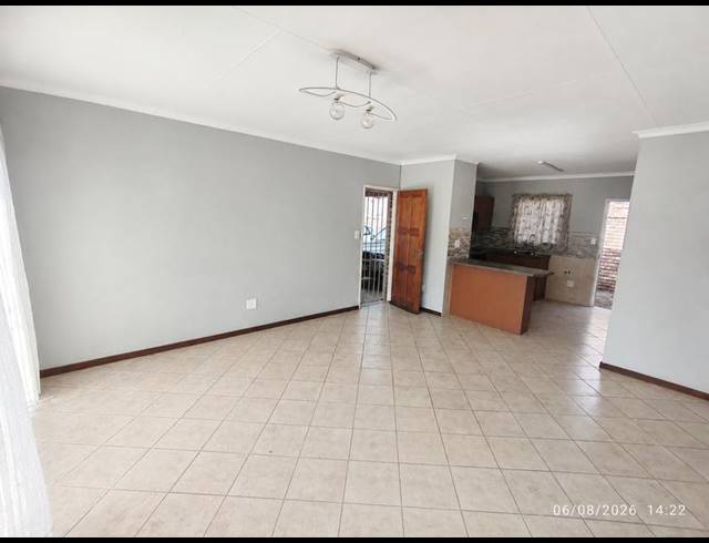 2 BEDROOM TOWNHOUSE FOR SALE IN ELARDUSPARK